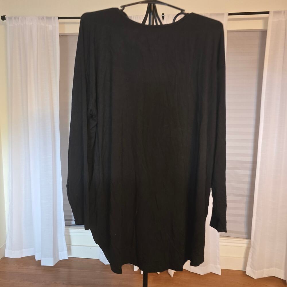 Torrid Black Long Sleeve Women's Tee Sz 2x EUC - Picture 6 of 7